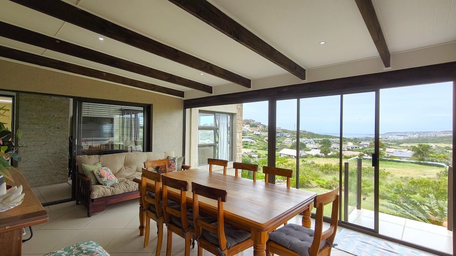 5 Bedroom Property for Sale in Num Num Cape Estate Western Cape